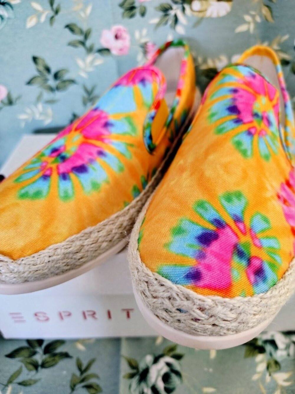 NIB Espirit Erika Yellow Pink Tie-Dye Espadrille Sneakers Womens Shoes Size 8 - Picture 13 of 14